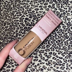 mineral fusion foundation